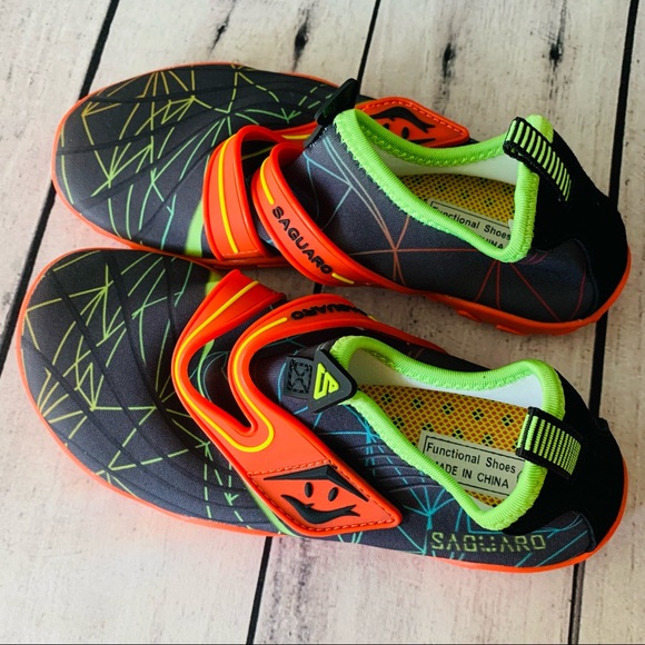 New 💦 Kids water sport shoes - Picture 2 of 5